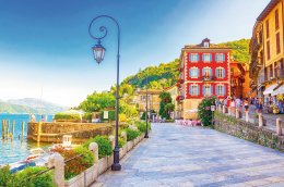 &copy; mojolo-stock.adobe.com